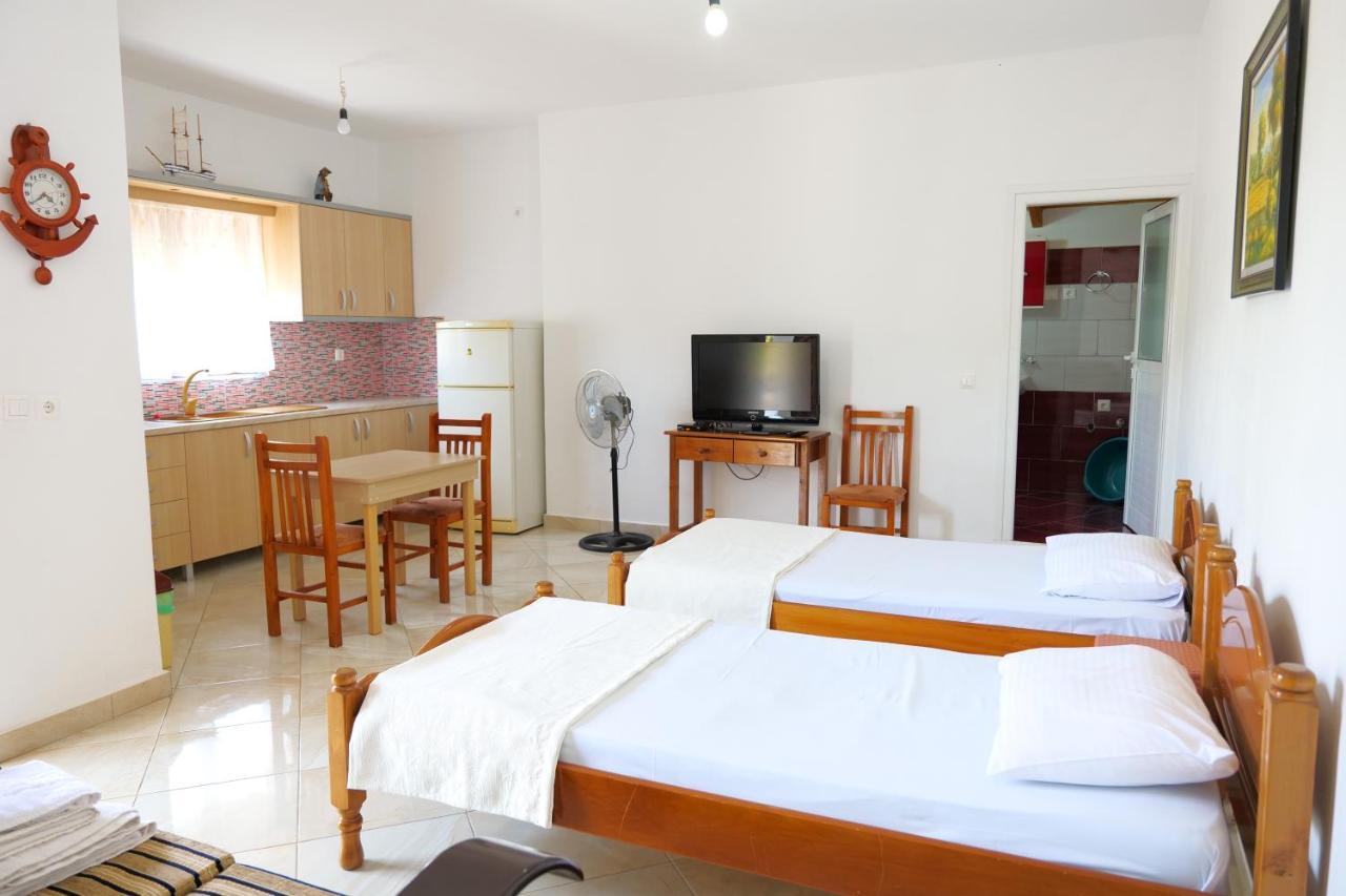 Pellumb Apartments Ksamil Esterno foto