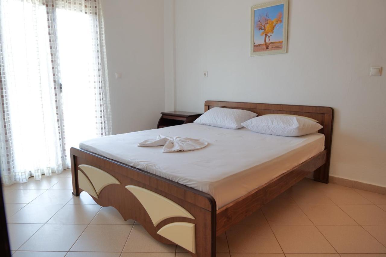 Pellumb Apartments Ksamil Esterno foto