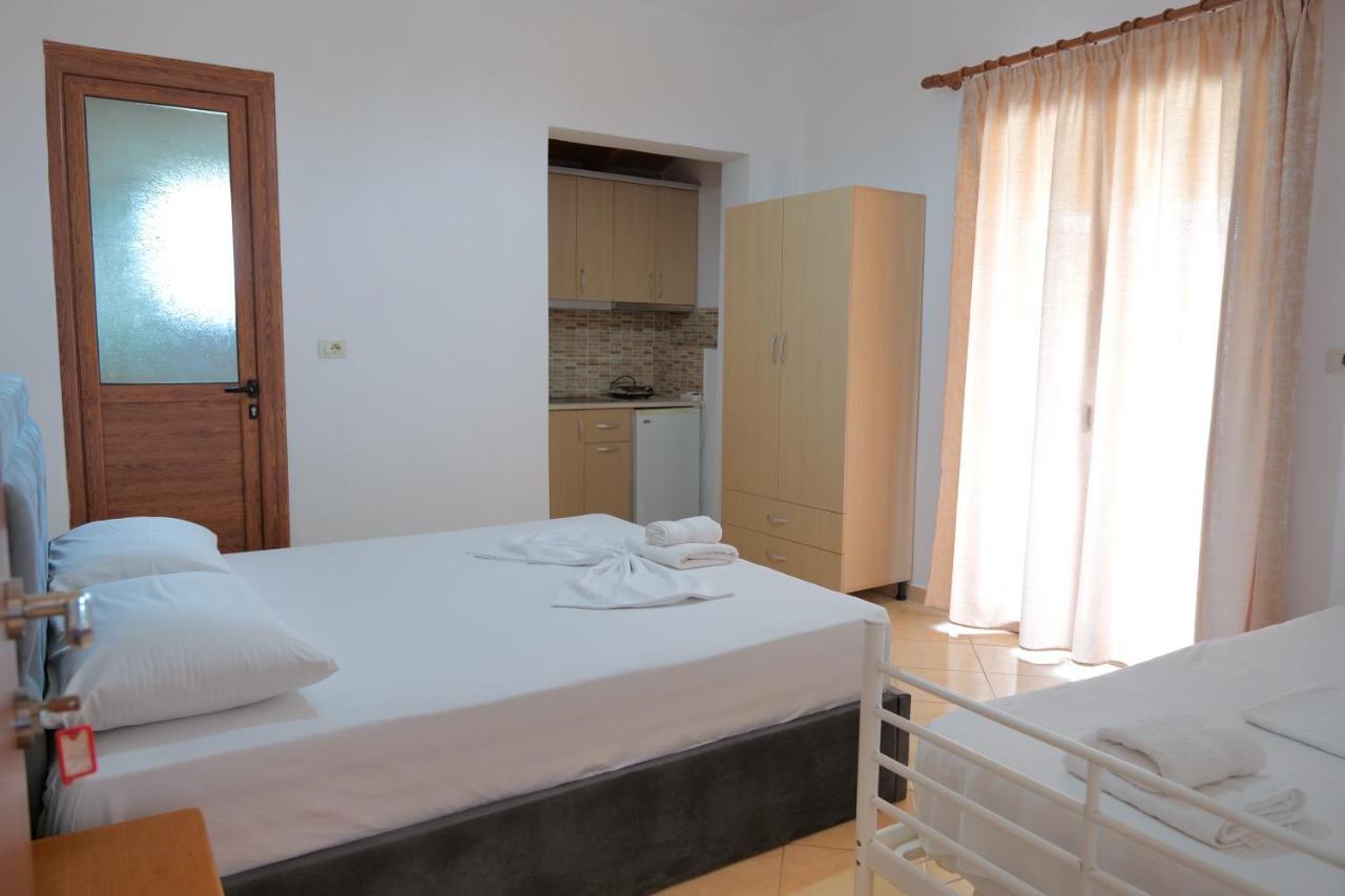 Pellumb Apartments Ksamil Esterno foto