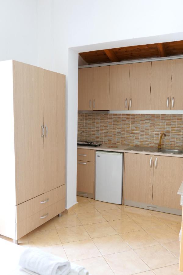 Pellumb Apartments Ksamil Esterno foto