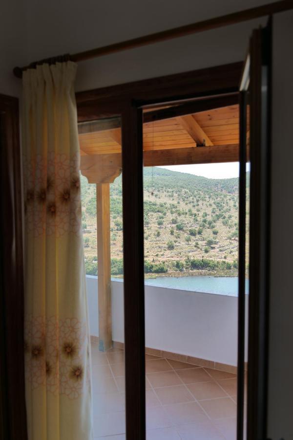 Pellumb Apartments Ksamil Esterno foto