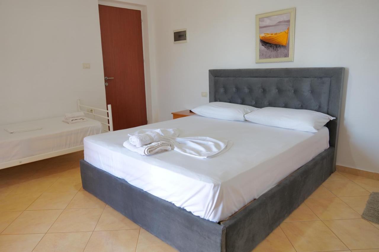 Pellumb Apartments Ksamil Esterno foto