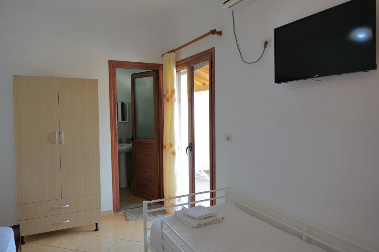 Pellumb Apartments Ksamil Esterno foto