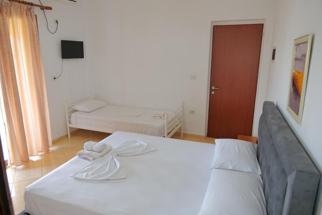 Pellumb Apartments Ksamil Esterno foto