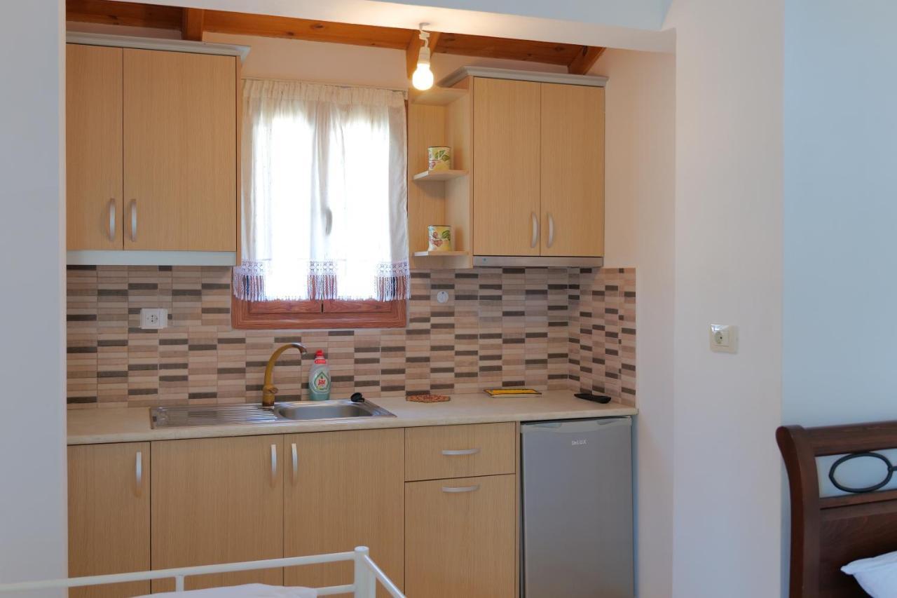 Pellumb Apartments Ksamil Esterno foto